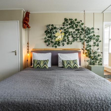 The Lion King - 6 Person Linked Apartment With Roof Terrace جروننجن المظهر الخارجي الصورة