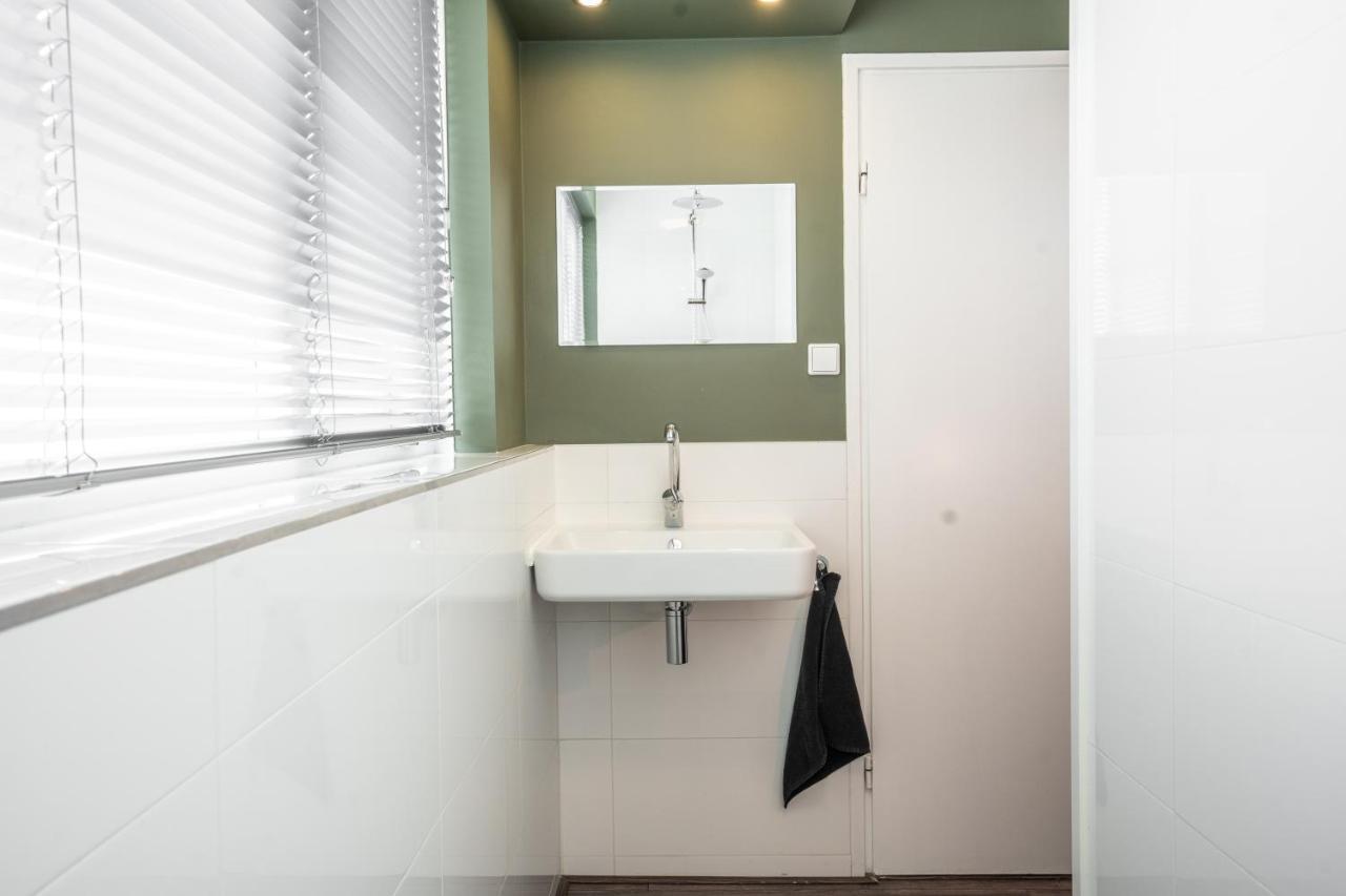 The Lion King - 6 Person Linked Apartment With Roof Terrace جروننجن المظهر الخارجي الصورة