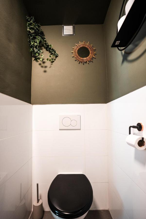 The Lion King - 6 Person Linked Apartment With Roof Terrace جروننجن المظهر الخارجي الصورة
