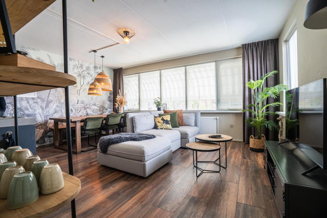 The Lion King - 6 Person Linked Apartment With Roof Terrace جروننجن المظهر الخارجي الصورة