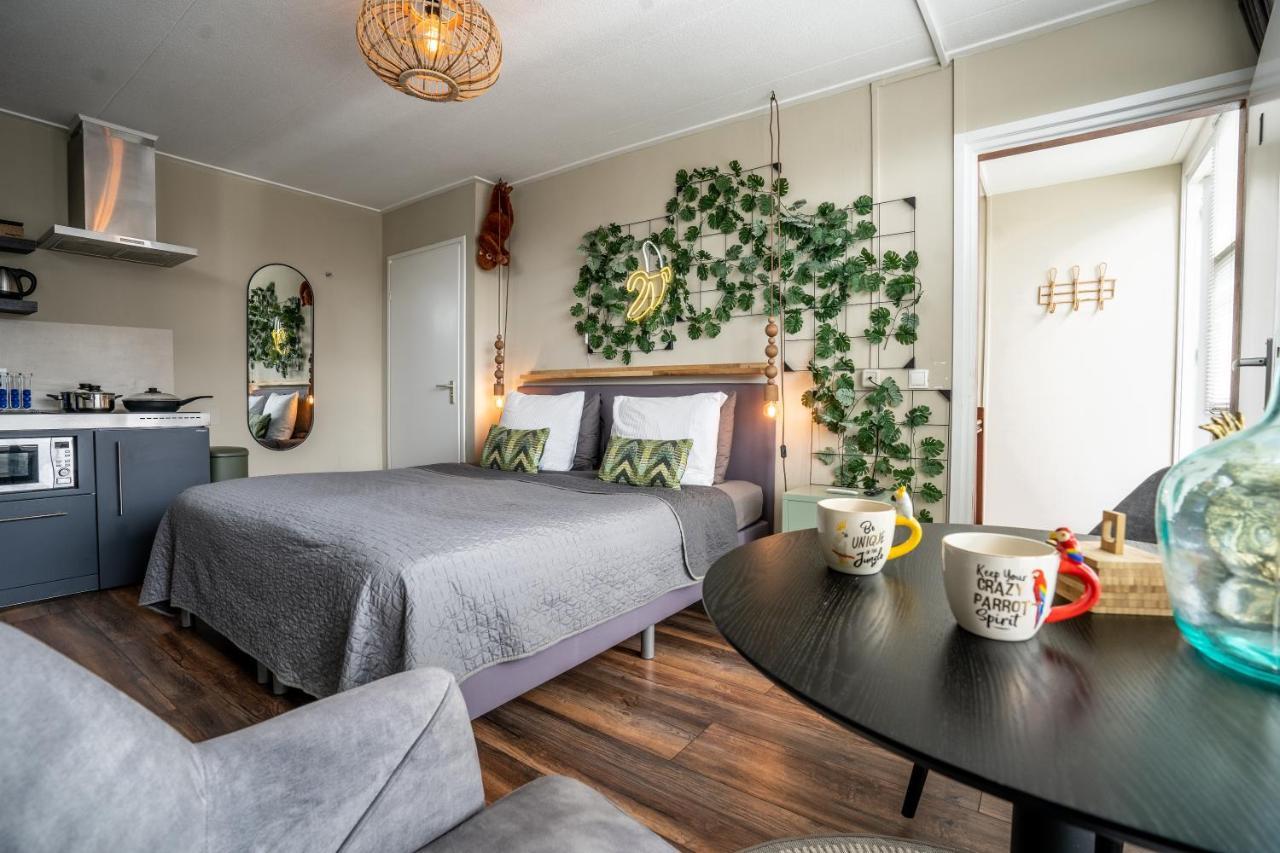 The Lion King - 6 Person Linked Apartment With Roof Terrace جروننجن المظهر الخارجي الصورة